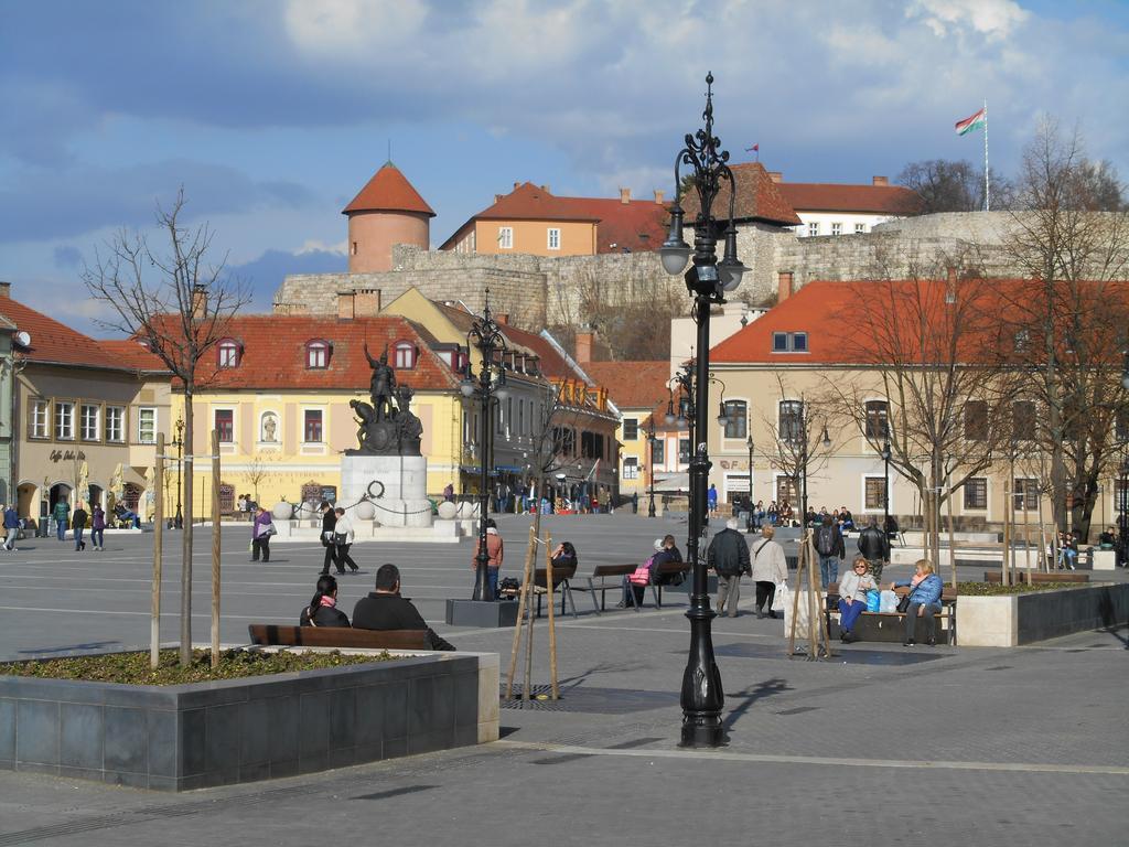 Ferienwohnung Akos Apartman Erlau Exterior foto