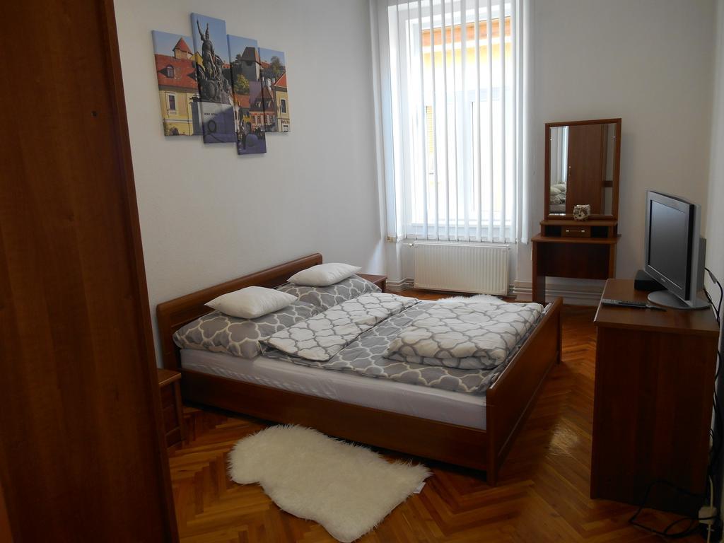 Ferienwohnung Akos Apartman Erlau Exterior foto